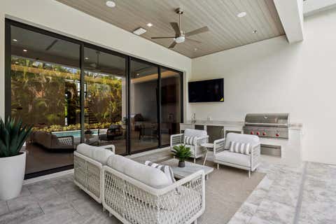 Tiny photo for 255 NE 3rd Street, Boca Raton, FL 33432 (MLS # B26056225)