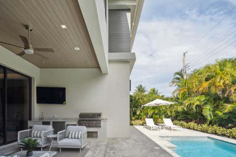 Tiny photo for 255 NE 3rd Street, Boca Raton, FL 33432 (MLS # B26056225)