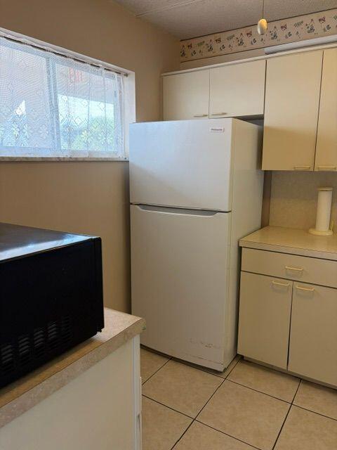 View photos, virtual tours, details... 2566 S Garden Drive S 202