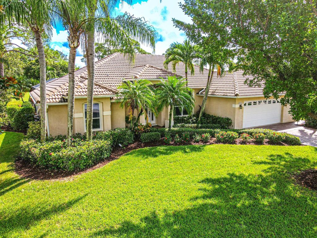 Photo of 1513 SW Mockingbird Circle SW, Port St Lucie, FL 34986 (MLS # R10923895)