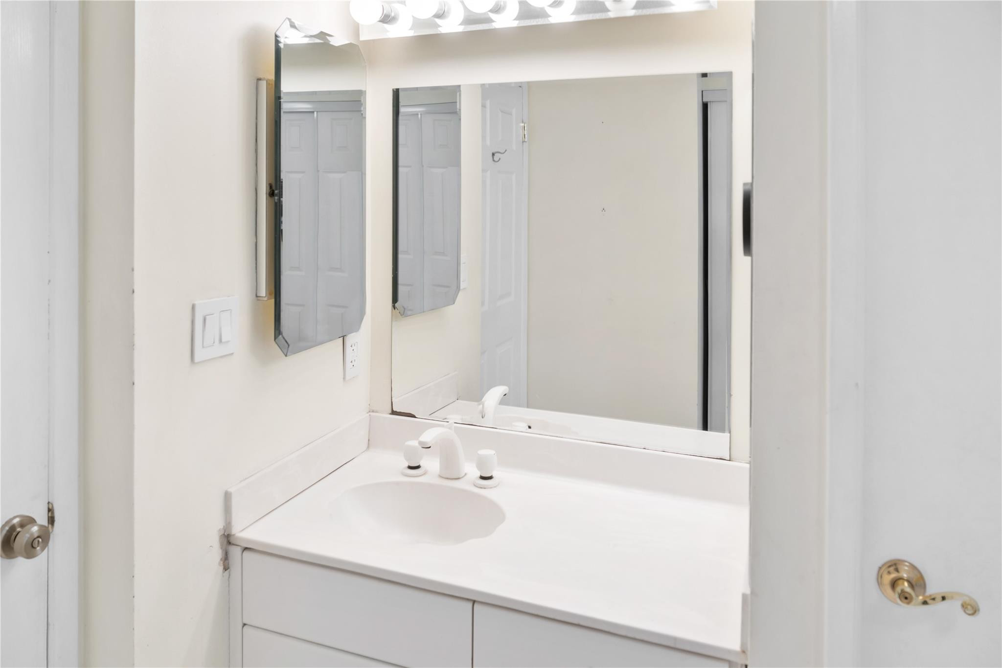 WATERVIEW CONDO - Residential