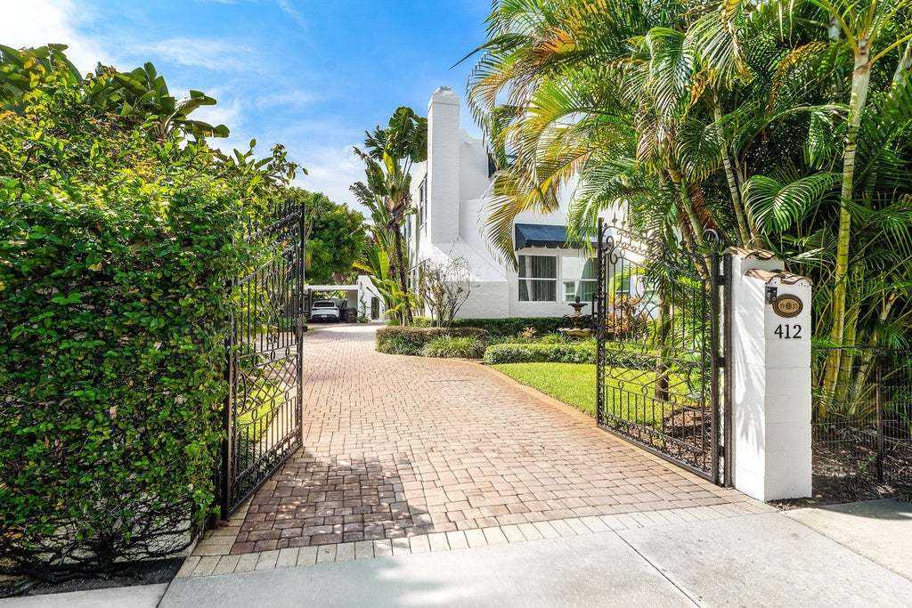 Photo of 412 35TH Street, West Palm Beach, FL 33407 (MLS # B26085178)