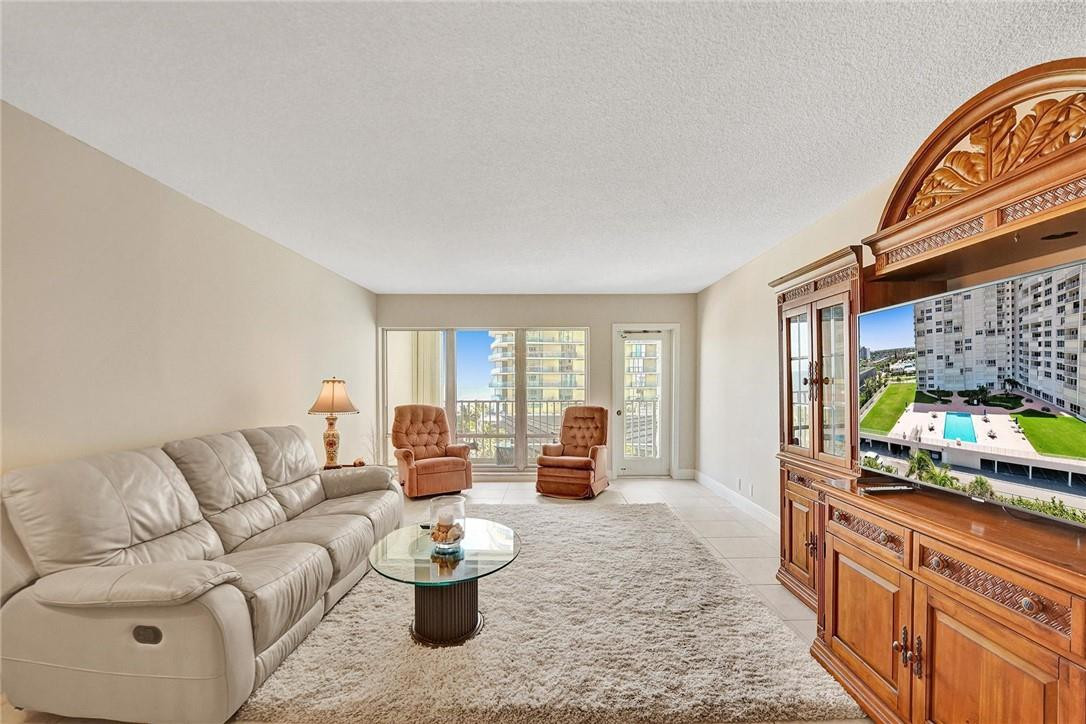 Admiralty Towers - Residential