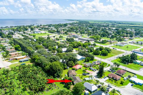 A home in Pahokee