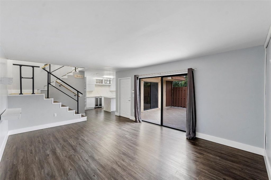 Photo of 825 Center Street #4D, Jupiter, FL 33458 (MLS # F10459122)