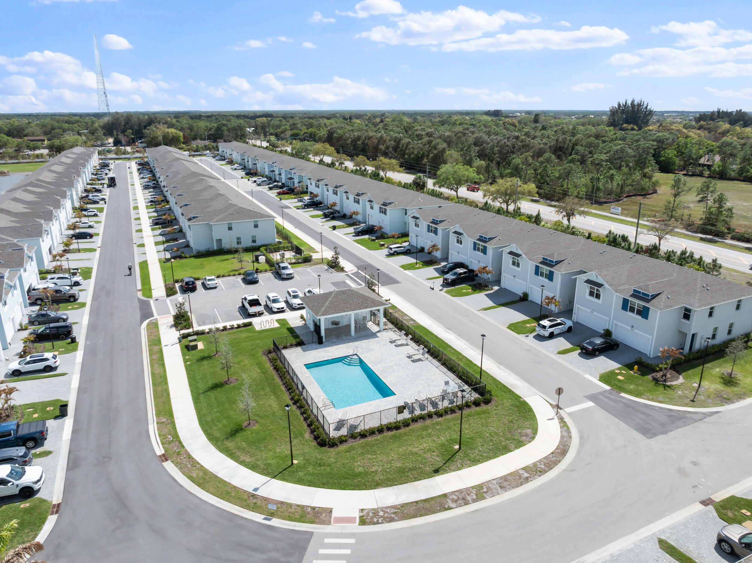 WILLOUGHBY TOWNHOMES PUD - Residential Lease