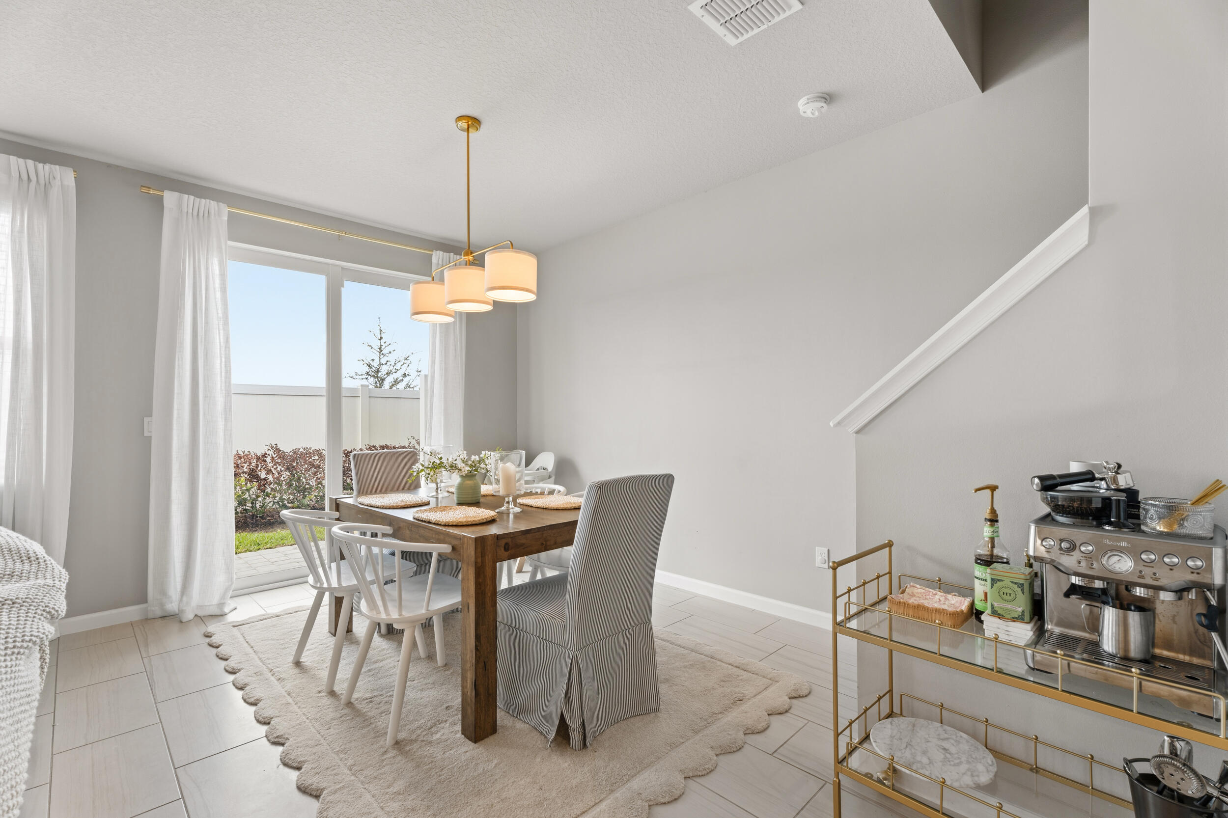 WILLOUGHBY TOWNHOMES PUD - Residential Lease