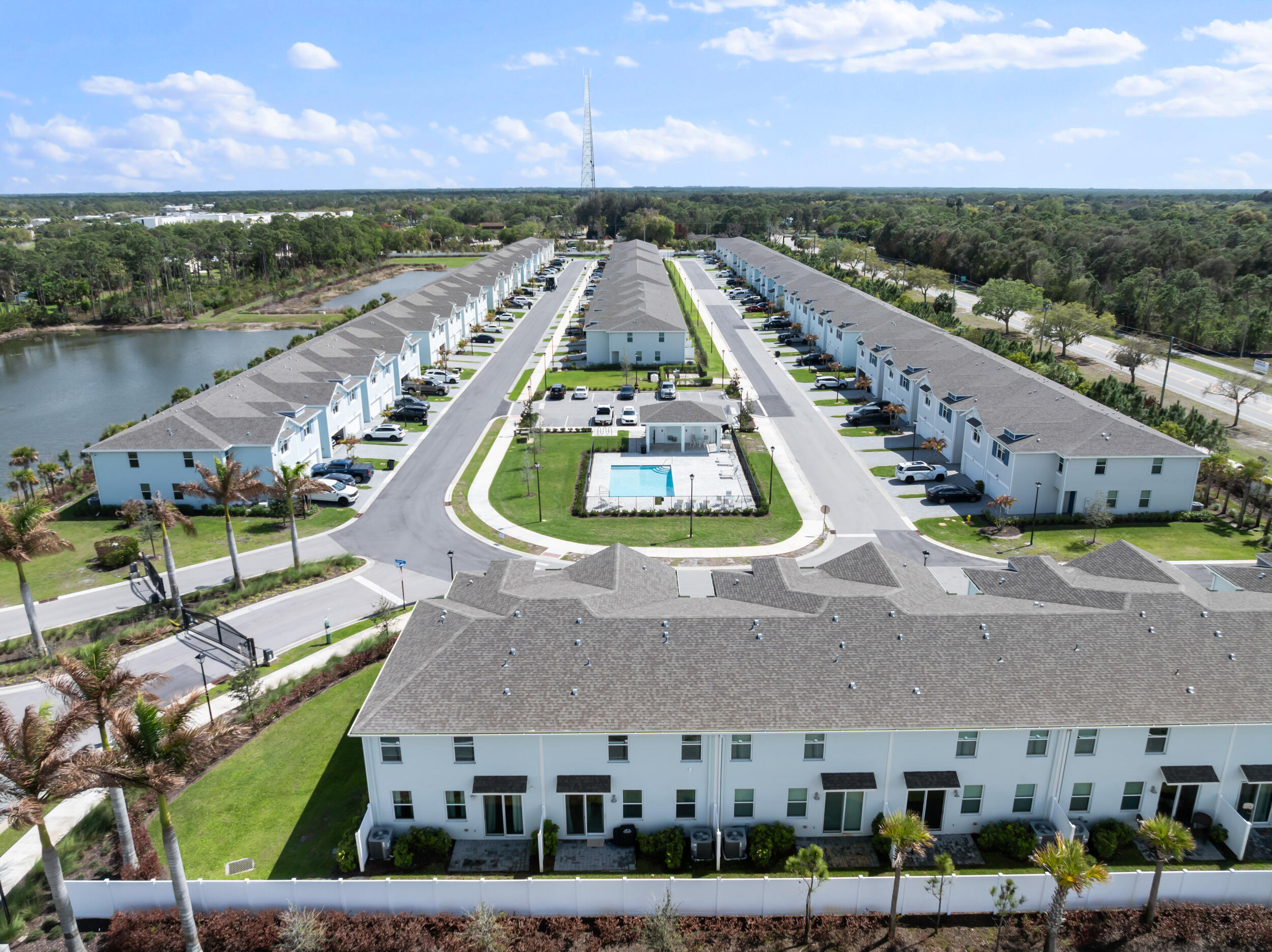 WILLOUGHBY TOWNHOMES PUD - Residential Lease