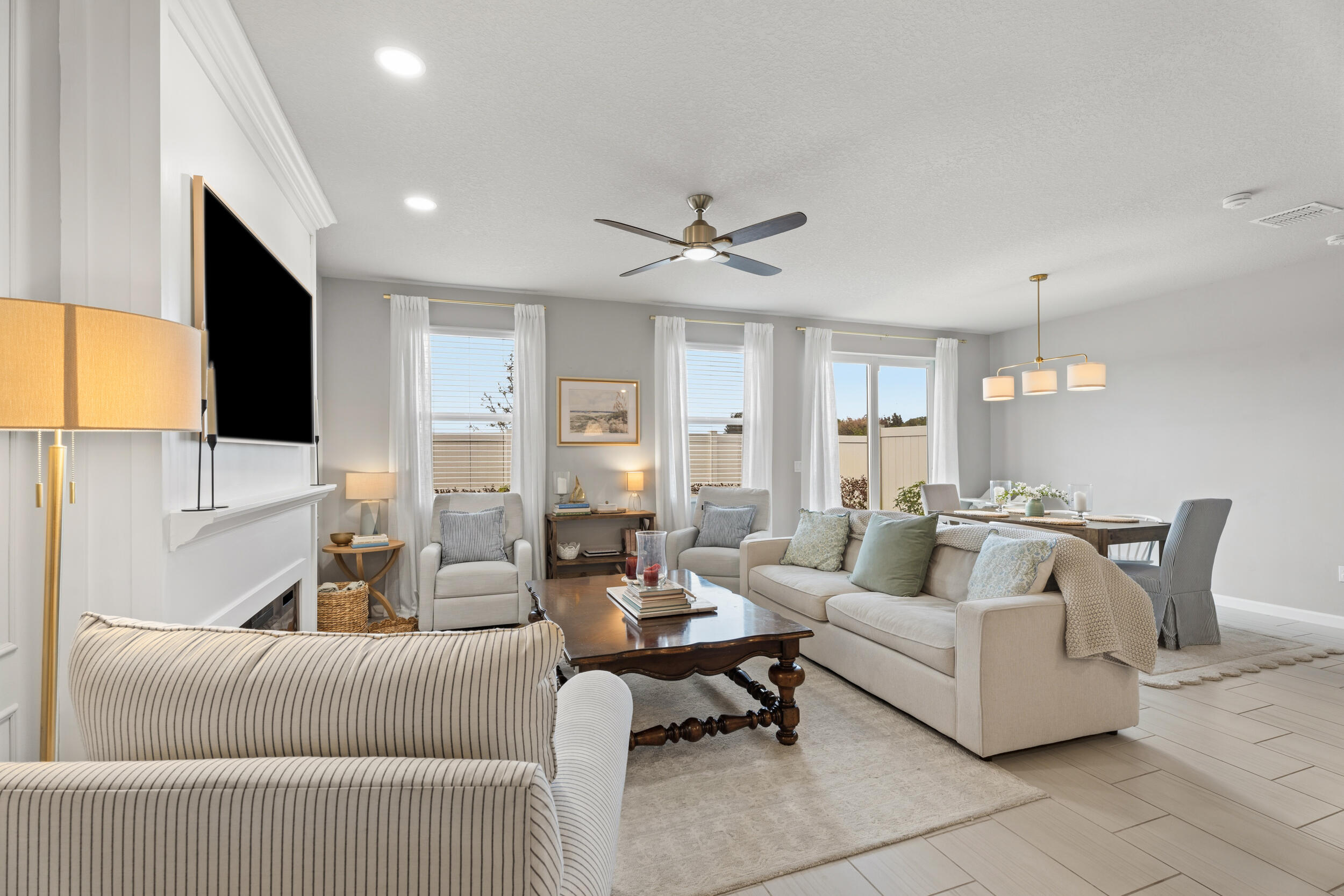 WILLOUGHBY TOWNHOMES PUD - Residential Lease