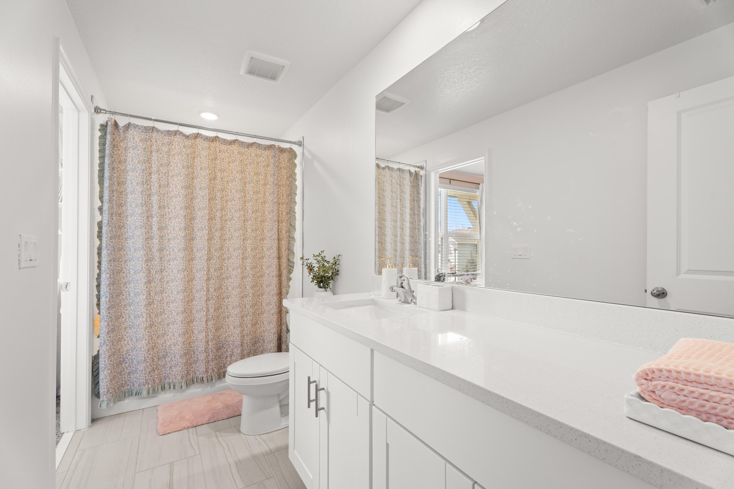 WILLOUGHBY TOWNHOMES PUD - Residential Lease