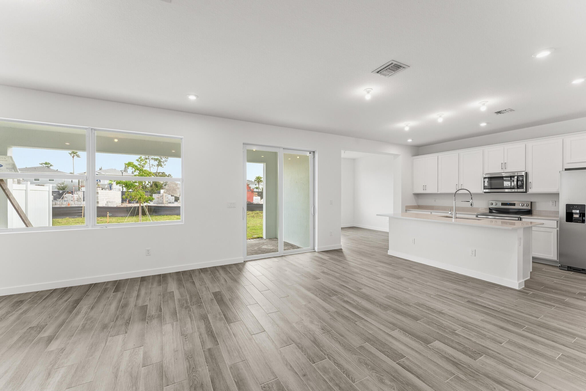 7296 CLAUDELLE Street