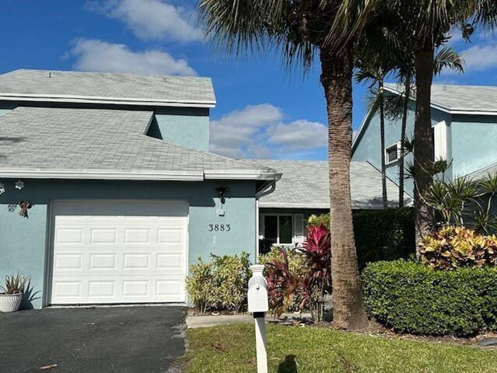 Photo of 3883 Island Club Circle, Lake Worth, FL 33462 (MLS # F10552304)