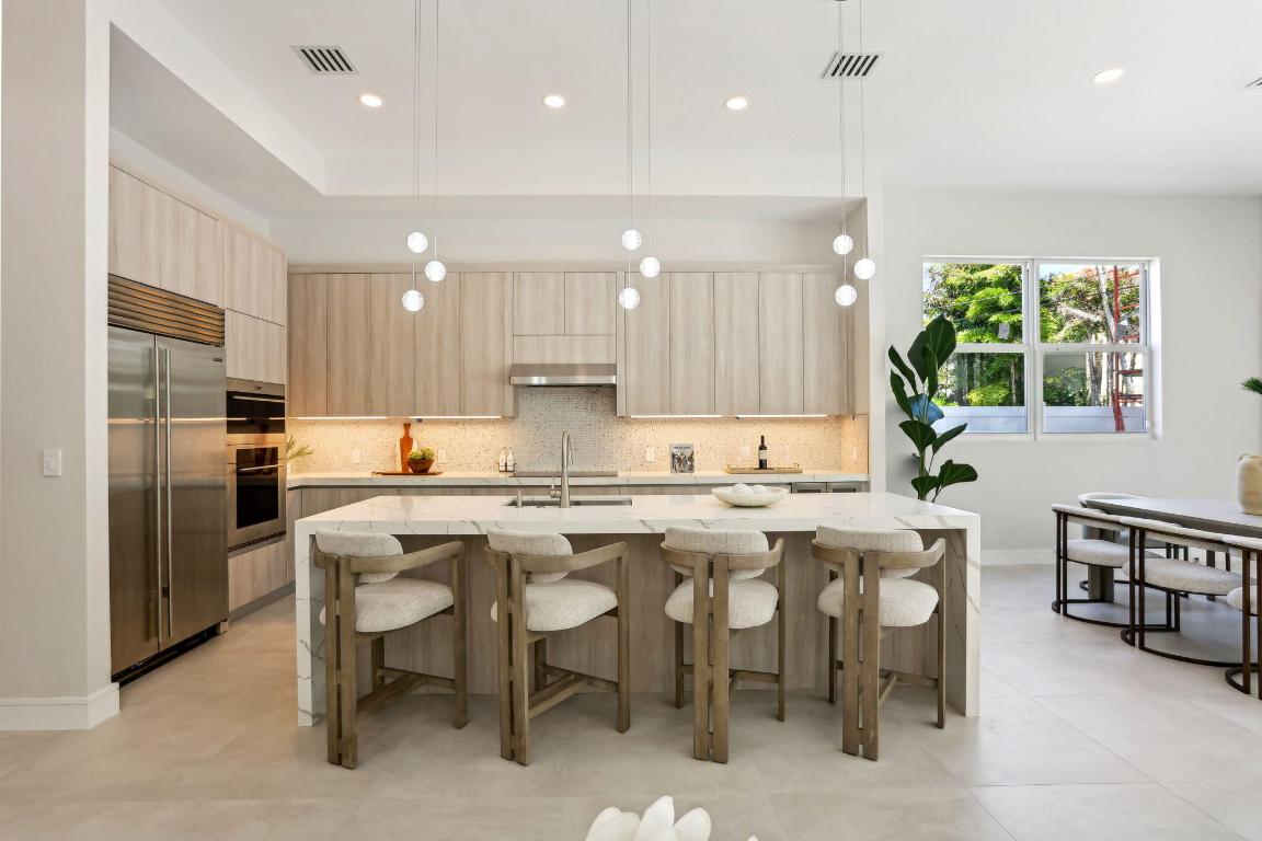 LA HACIENDA DELRAY - Residential