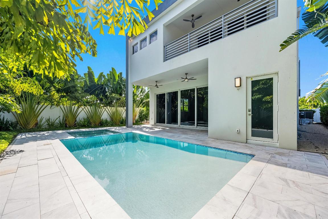 LA HACIENDA DELRAY - Residential