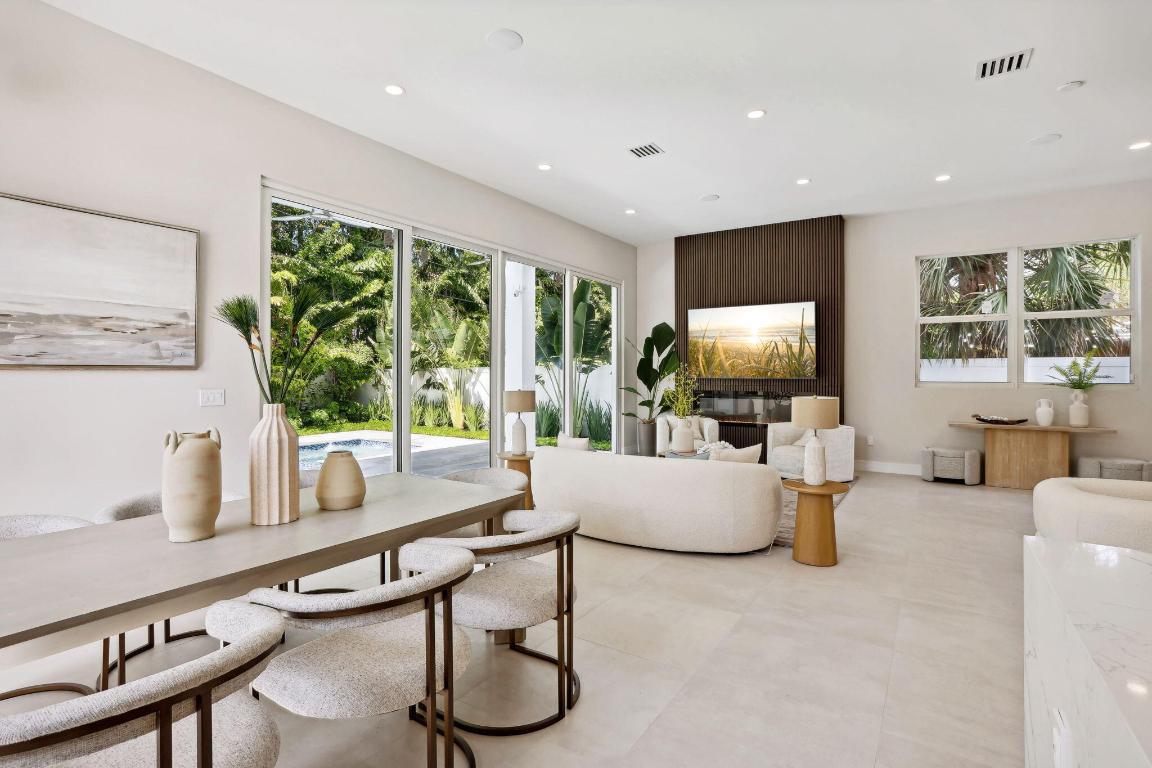 LA HACIENDA DELRAY - Residential