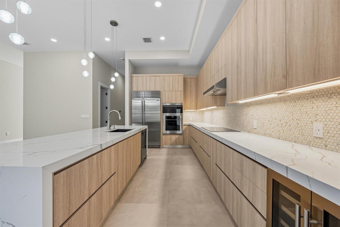 LA HACIENDA DELRAY - Residential