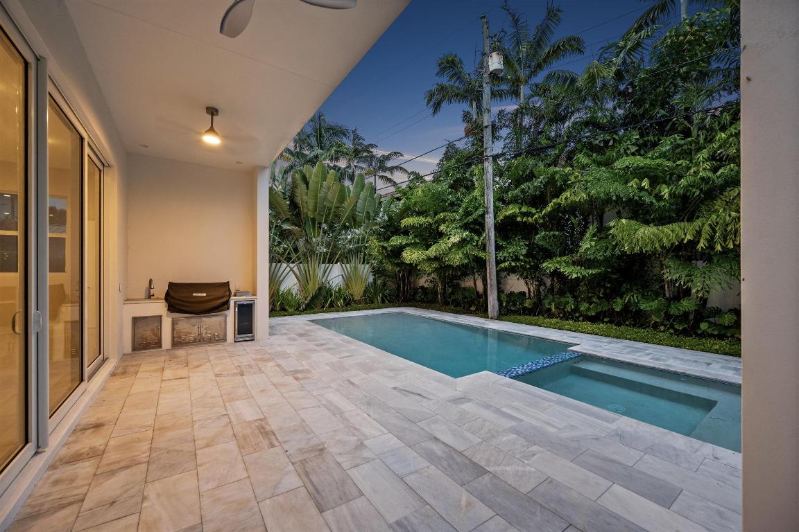 LA HACIENDA DELRAY - Residential