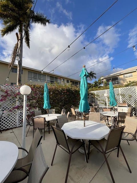 Tiny photo for 1951 NE 39th Street #127, Lighthouse Point, FL 33064 (MLS # F10549105)