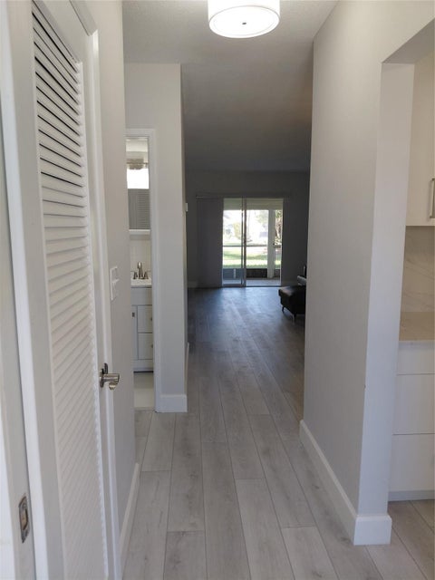 Tiny photo for 1951 NE 39th Street #127, Lighthouse Point, FL 33064 (MLS # F10549105)