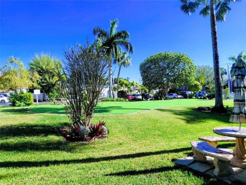 Tiny photo for 1951 NE 39th Street #127, Lighthouse Point, FL 33064 (MLS # F10549105)