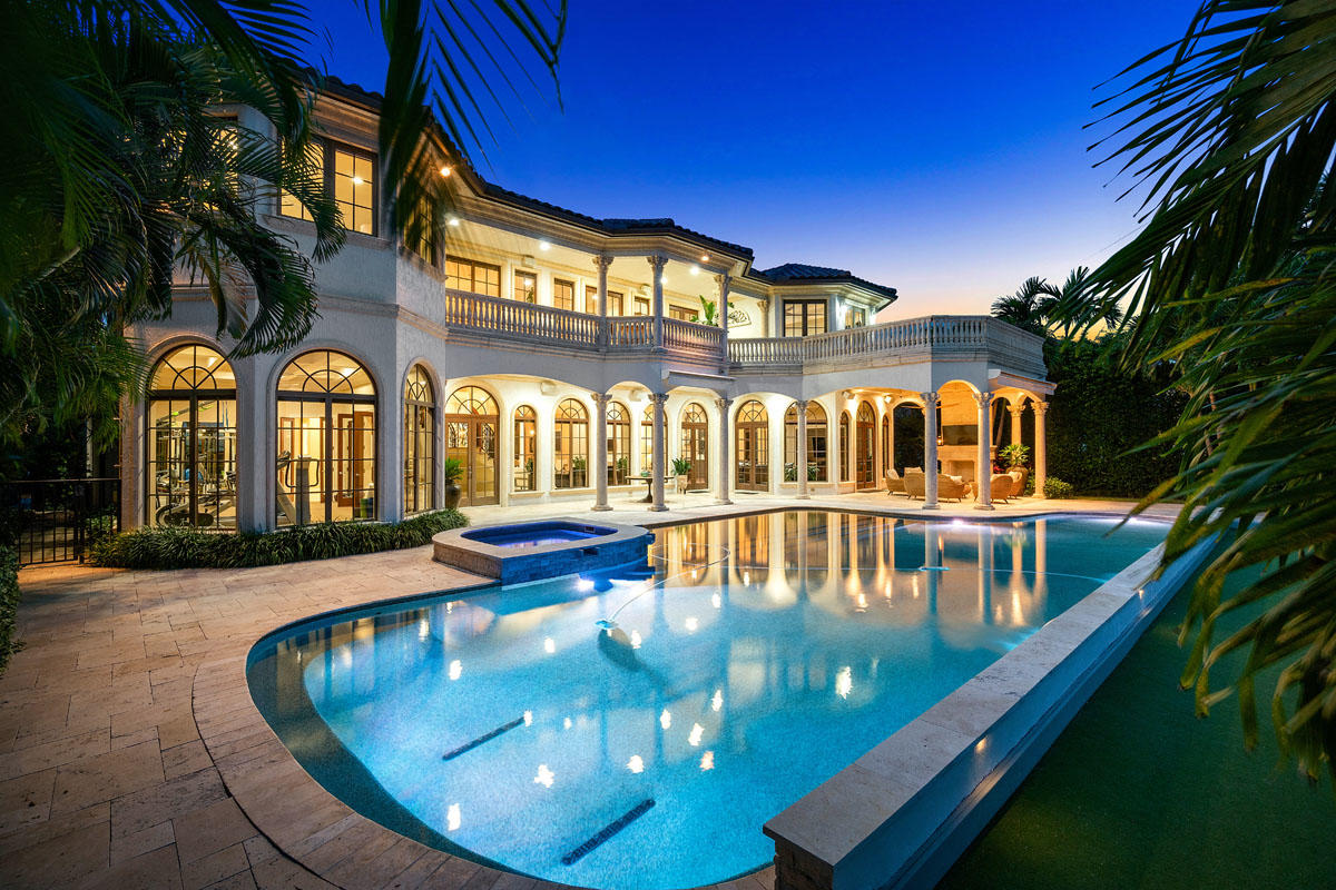 ROYAL PALM YACHT & COUNTRY CLUB - Residential