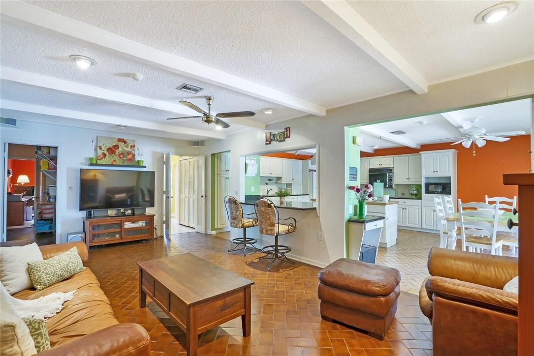 Running Brook Hills 70-23 - Residential
