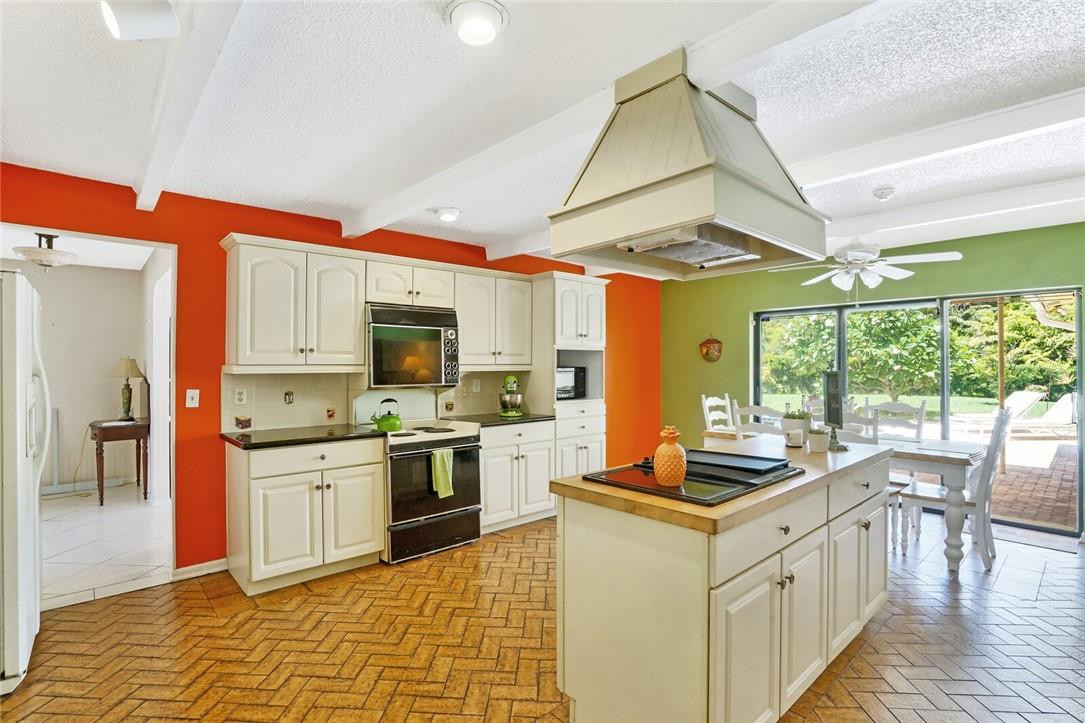 Running Brook Hills 70-23 - Residential