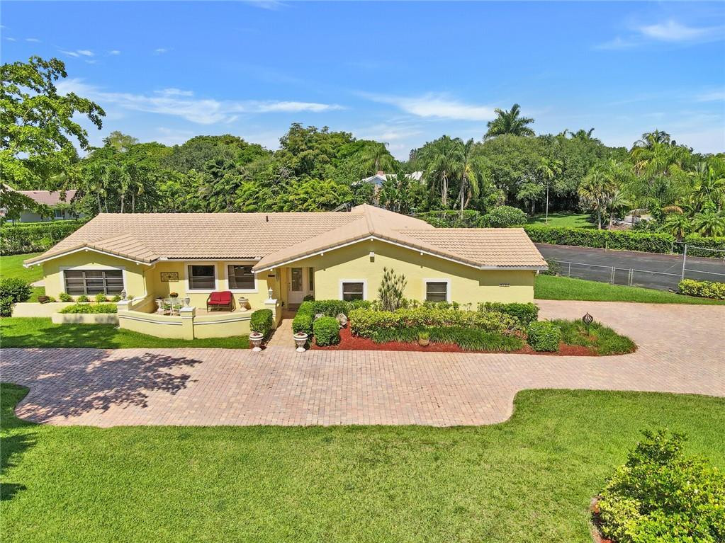 Running Brook Hills 70-23 - Residential