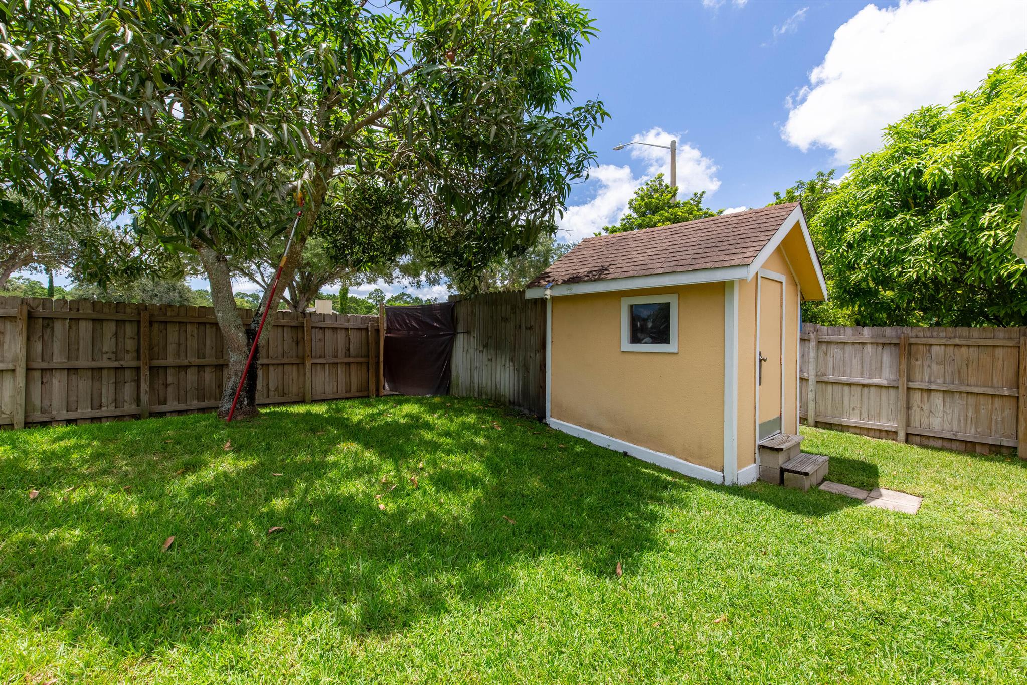 125 Van Gogh Way