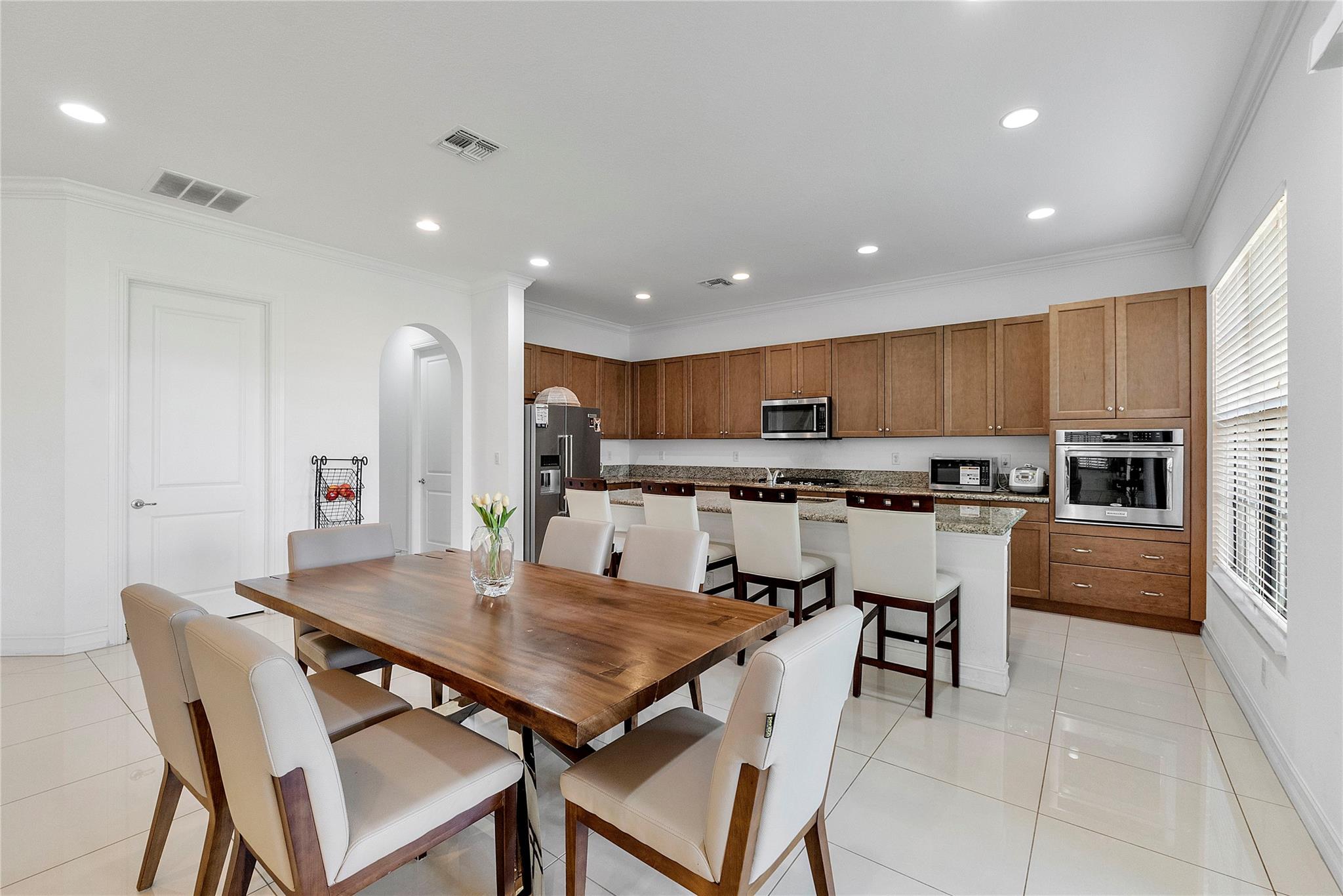 Bruschi Prop 180-105 B - Residential