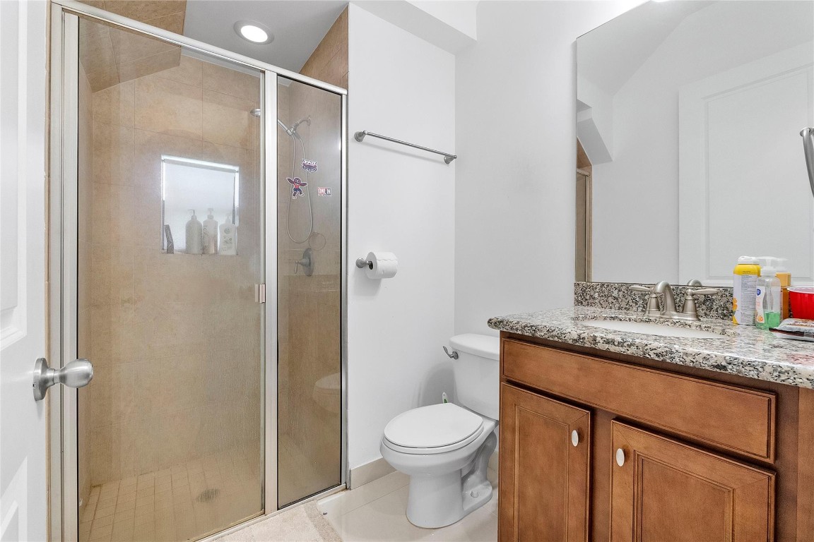 Bruschi Prop 180-105 B - Residential