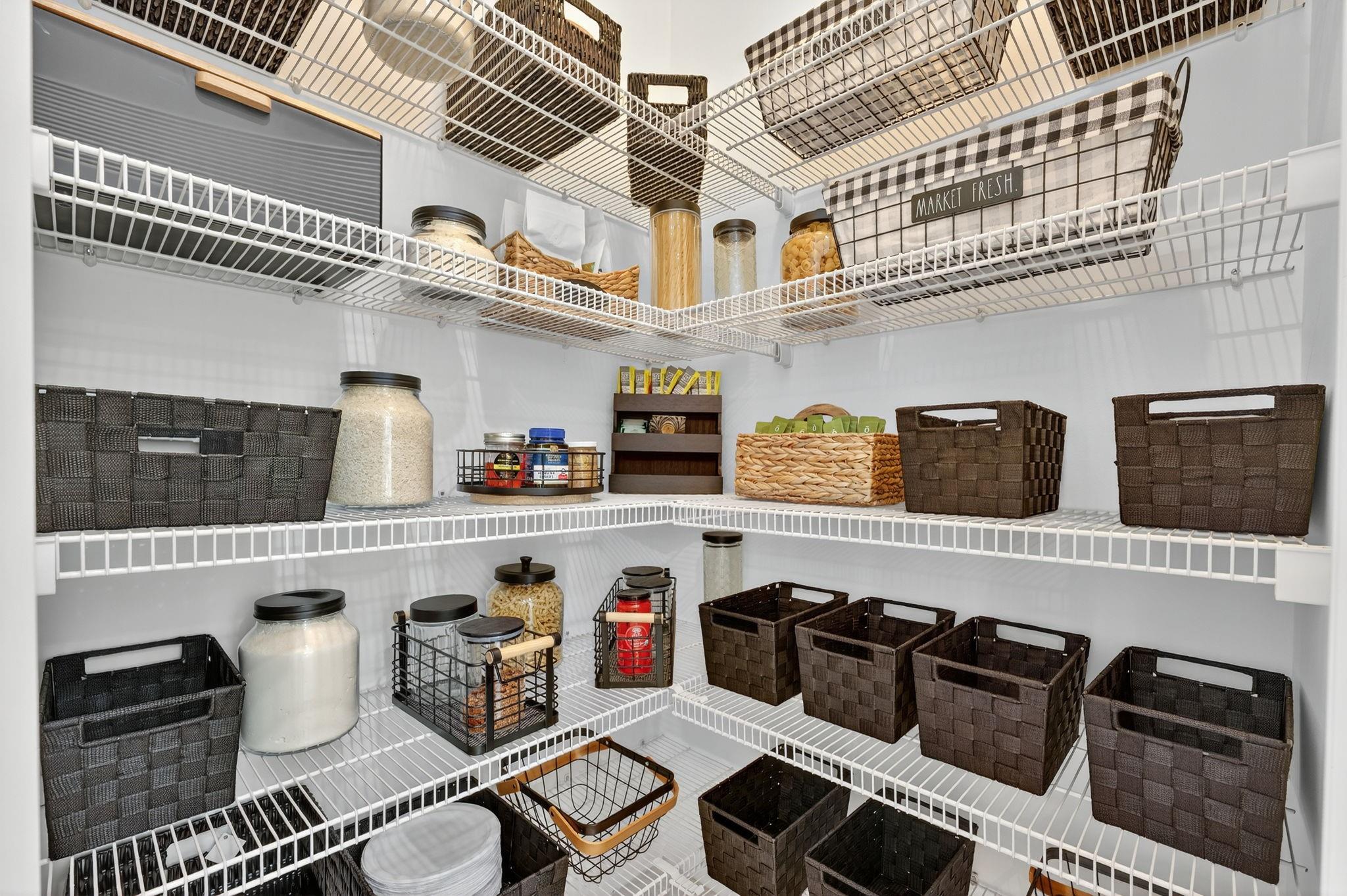 Coral Lago 182-31 B - Residential