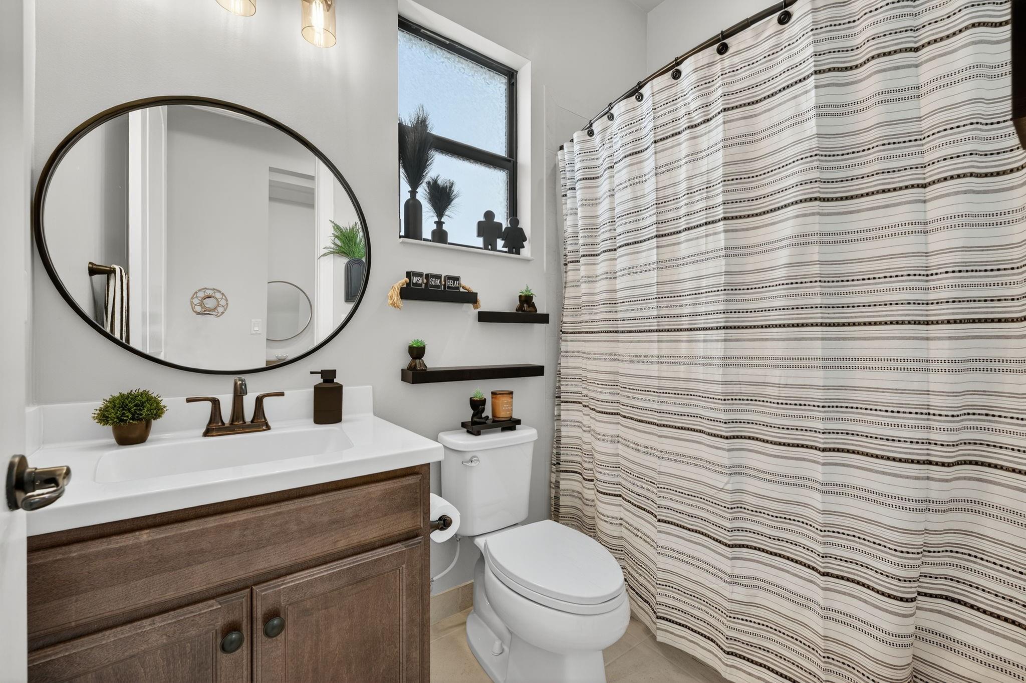 Coral Lago 182-31 B - Residential