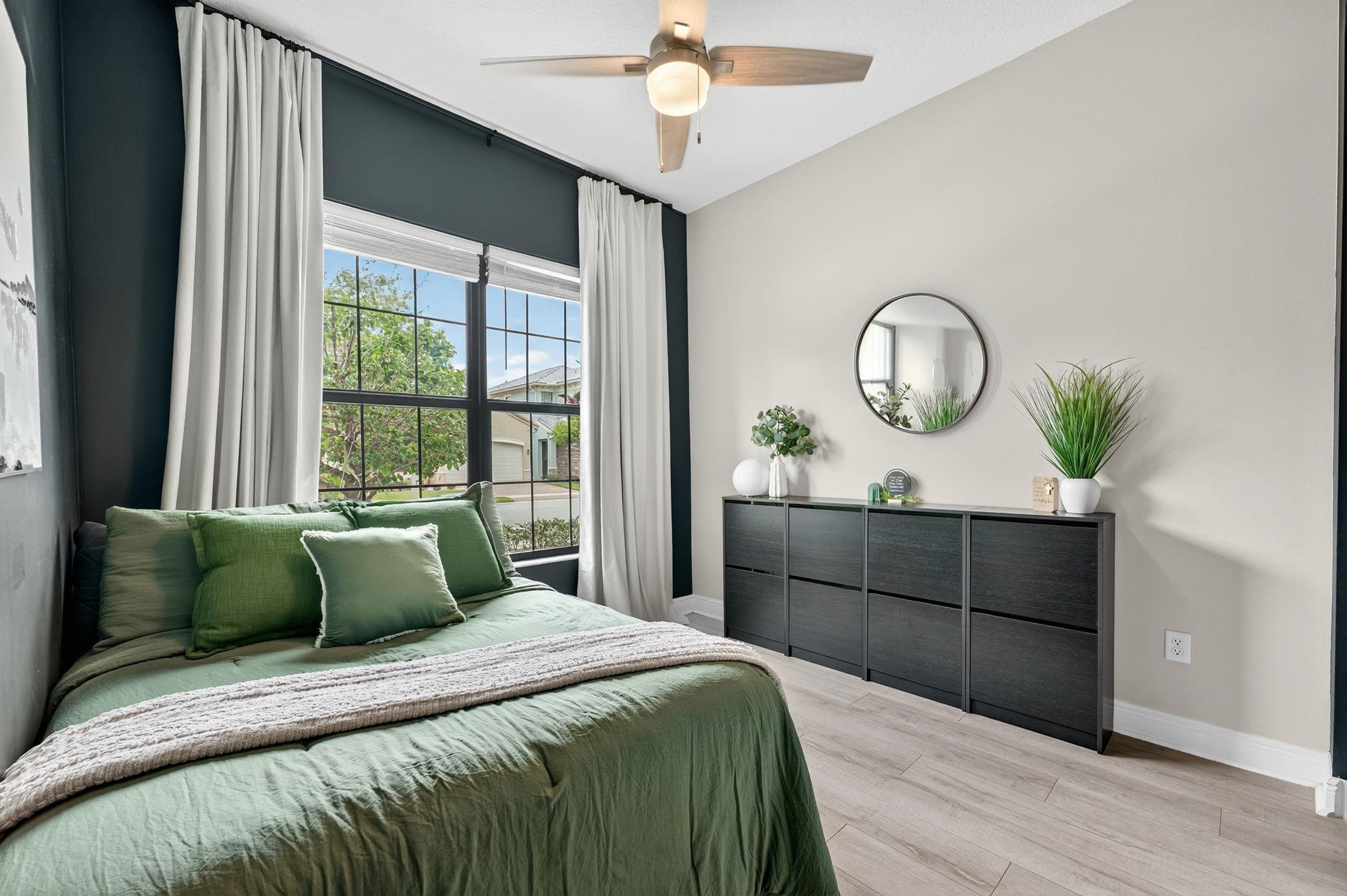 Coral Lago 182-31 B - Residential