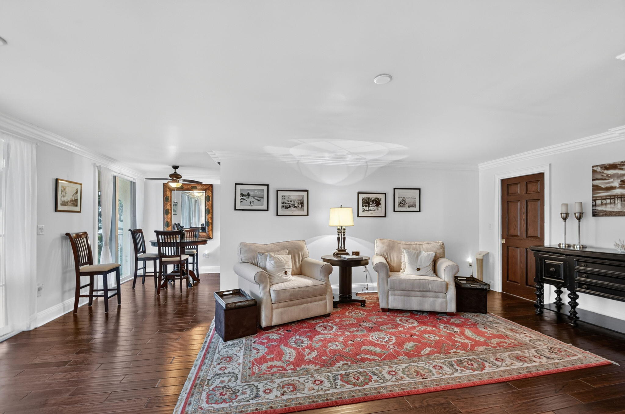 Properties 102 Half Moon Circle F2