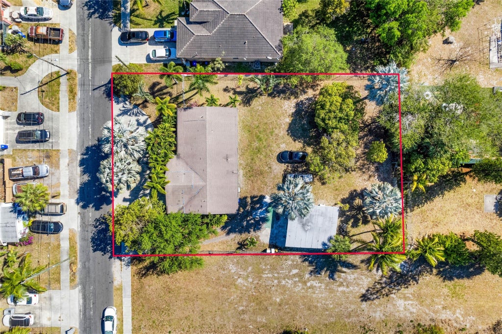 Photo of 417 NW 9th Avenue, Pompano Beach, FL 33060 (MLS # F10506223)
