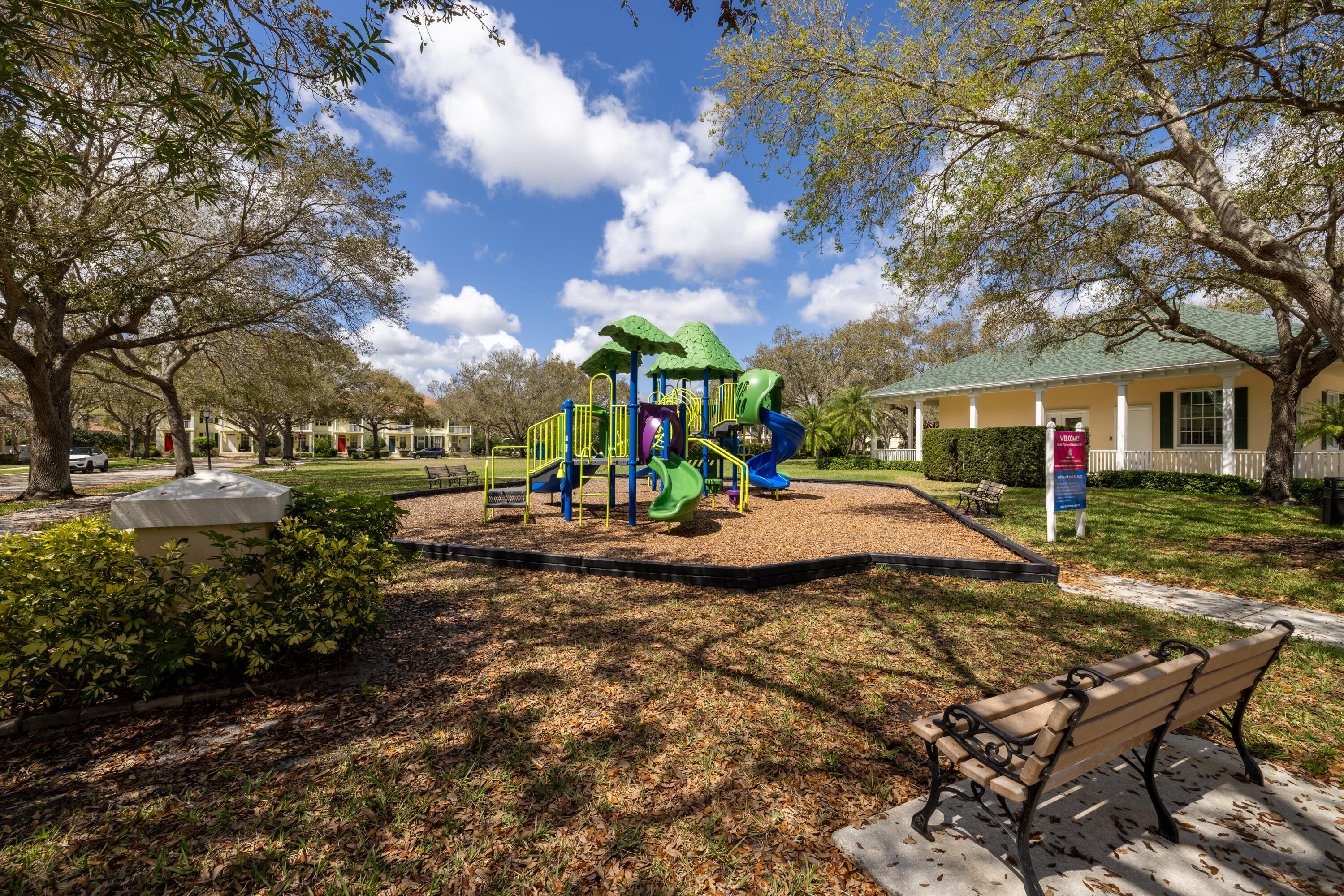 CAMBRIDGE AT ABACOA - Residential