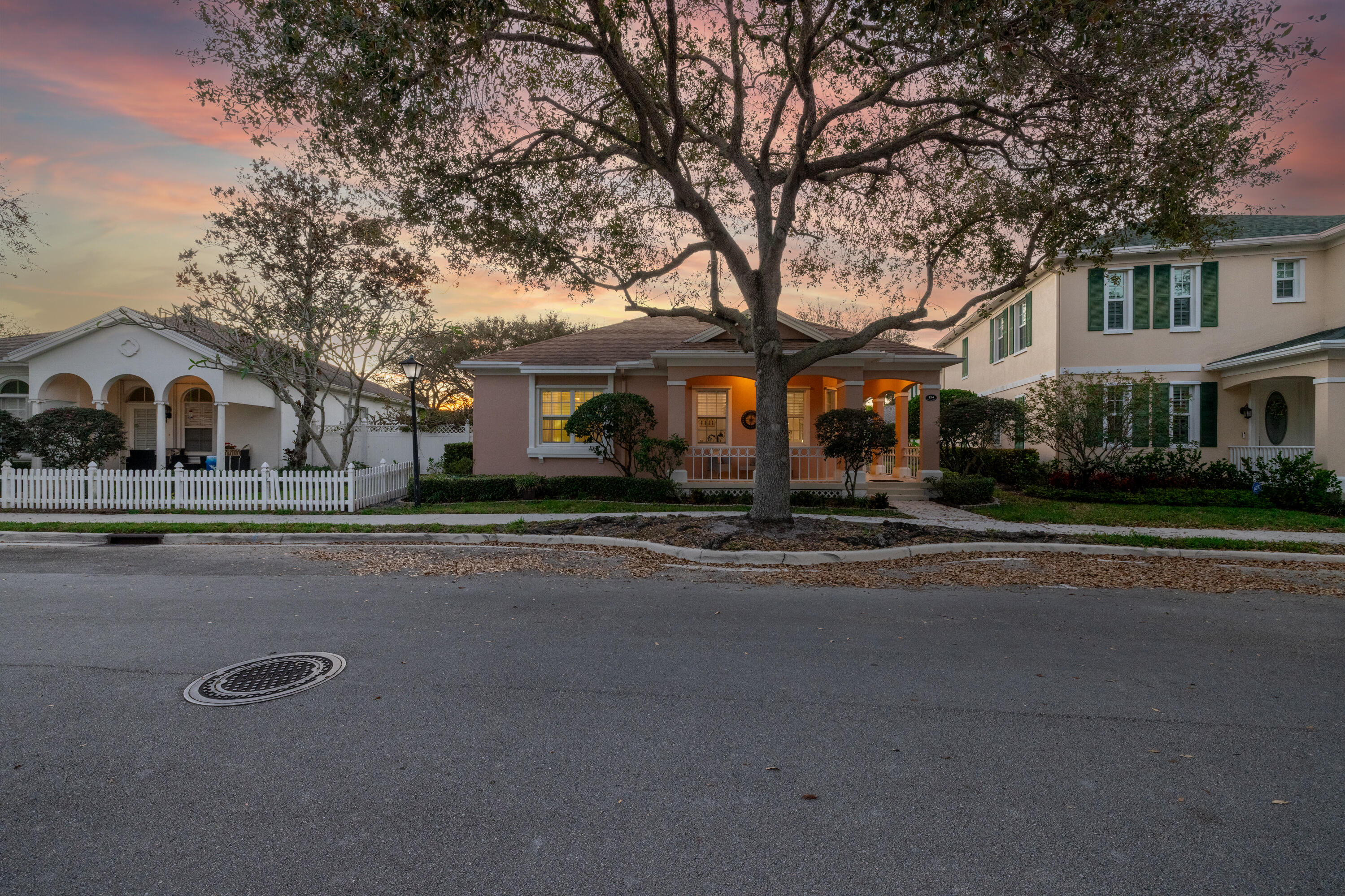 CAMBRIDGE AT ABACOA - Residential