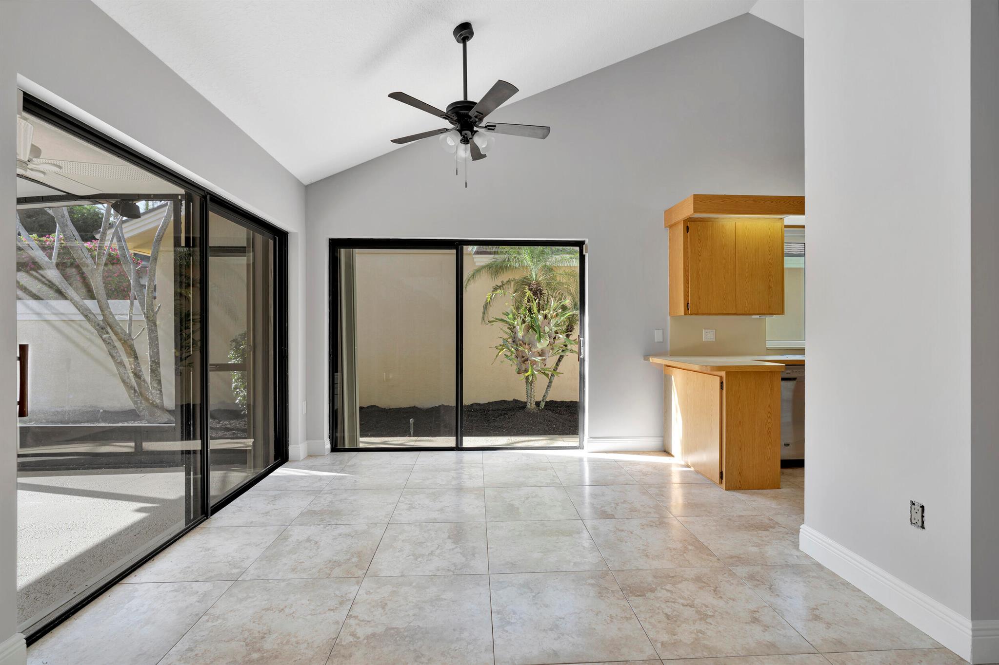 RIDGE AT THE BLUFFS - Residential Lease