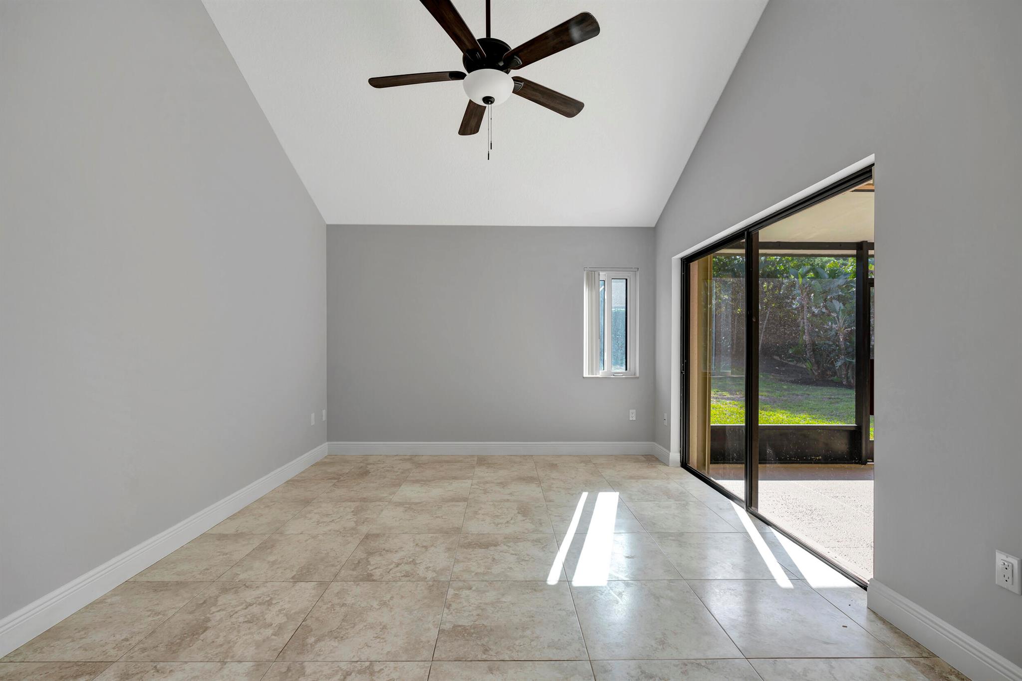 RIDGE AT THE BLUFFS - Residential Lease