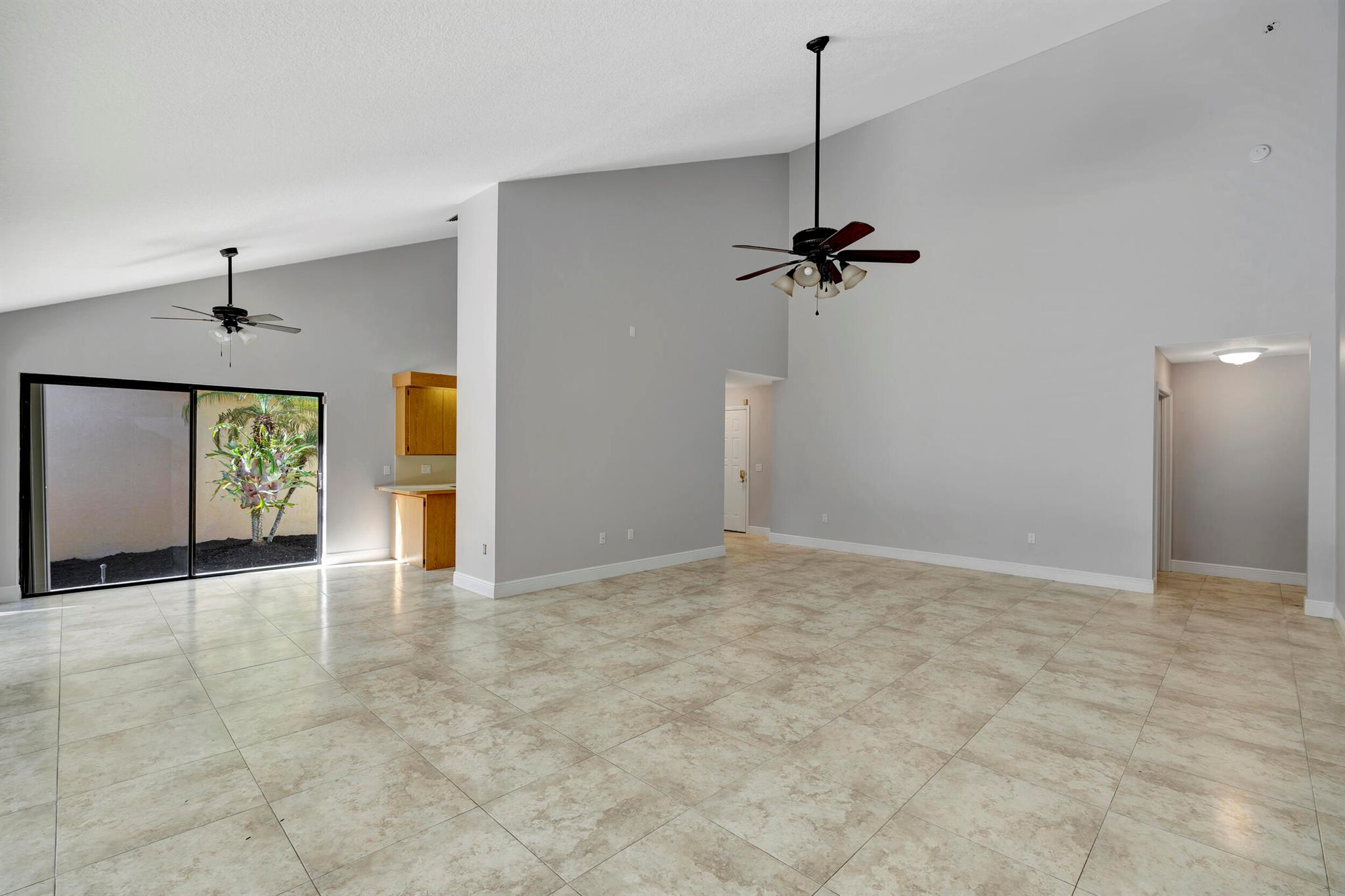 RIDGE AT THE BLUFFS - Residential Lease