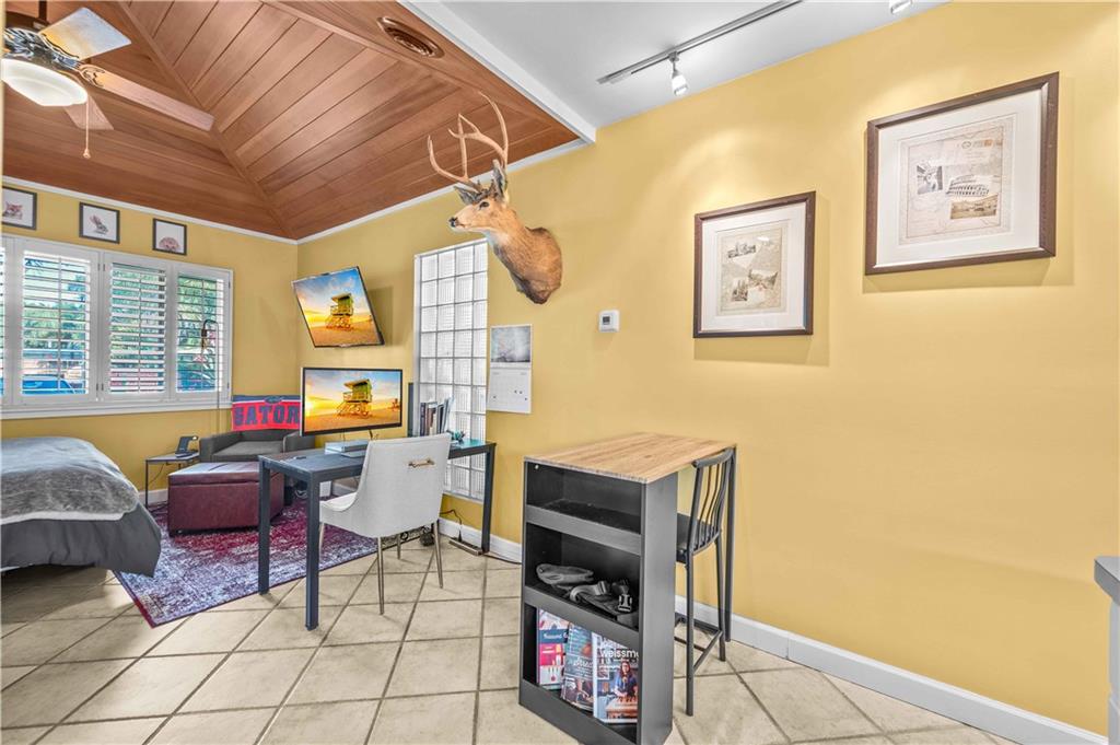 VICTORIA PARK - Residential