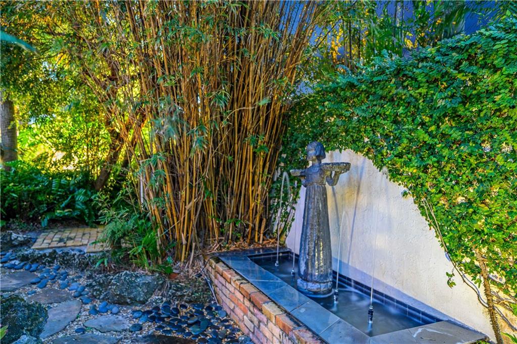 VICTORIA PARK - Residential