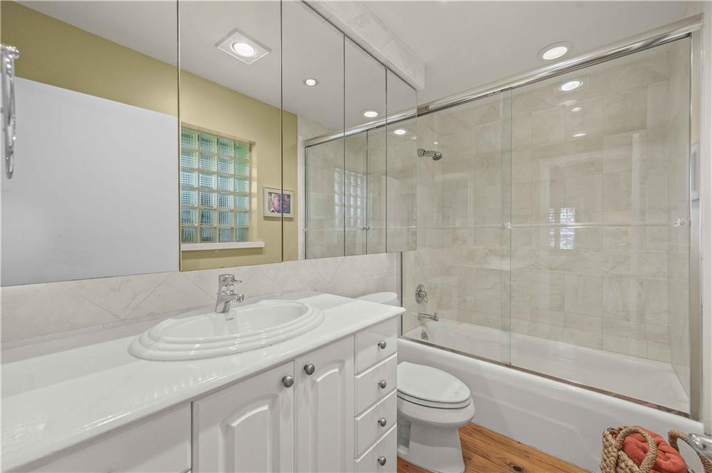 VICTORIA PARK - Residential