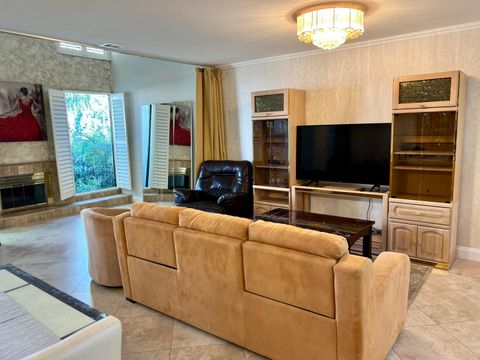 6075 Glendale Drive Boca Raton FL 33433