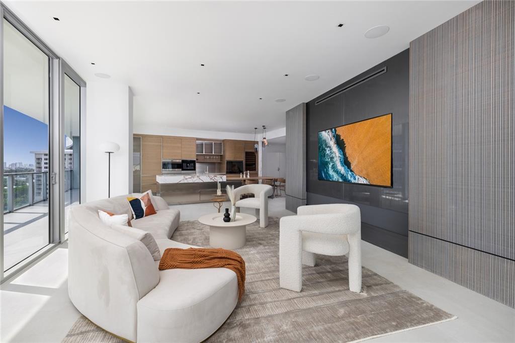 AUBERGE BEACH RESIDENCES - Residential