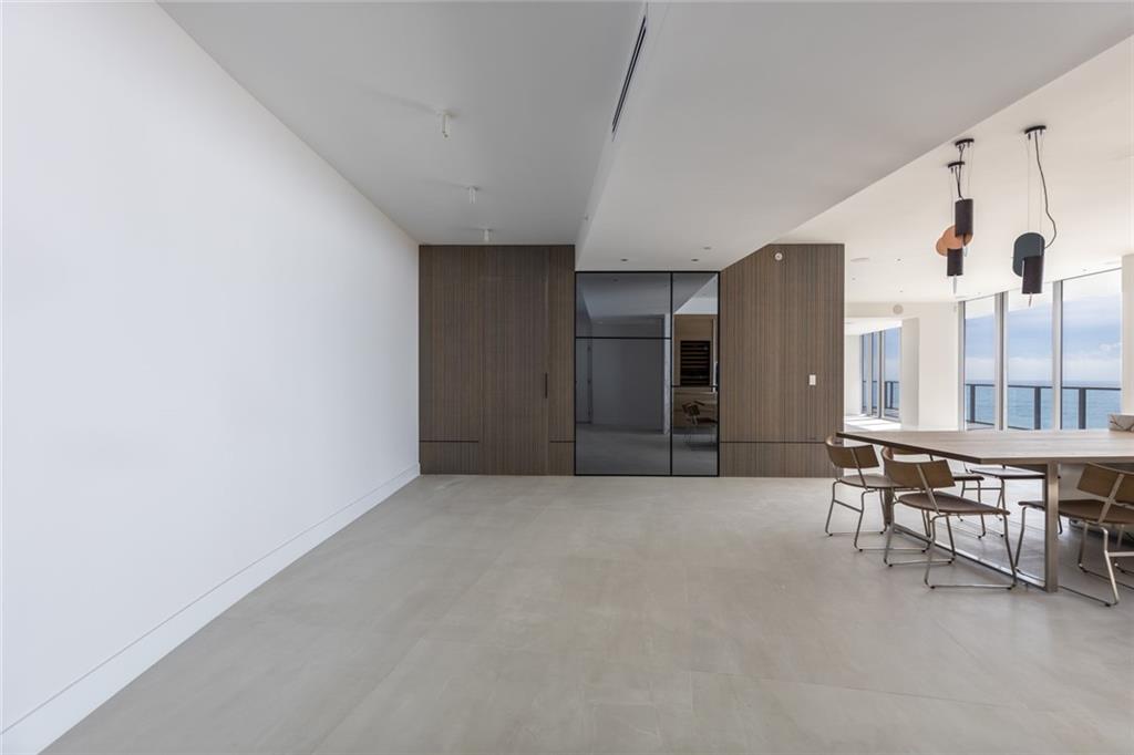 AUBERGE BEACH RESIDENCES - Residential