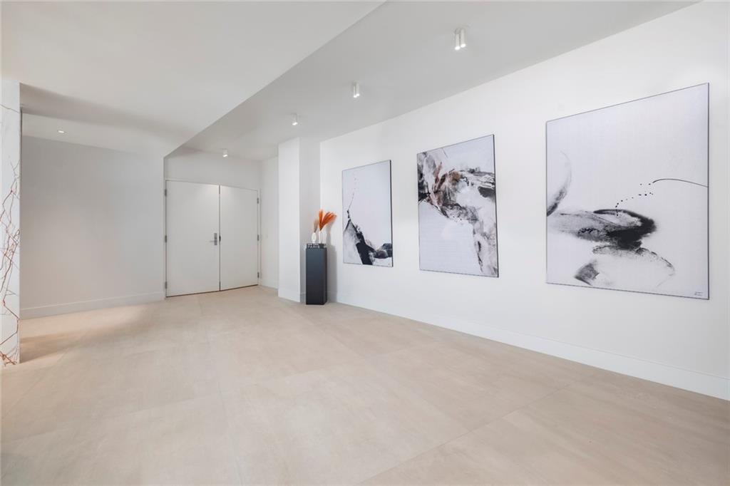 AUBERGE BEACH RESIDENCES - Residential