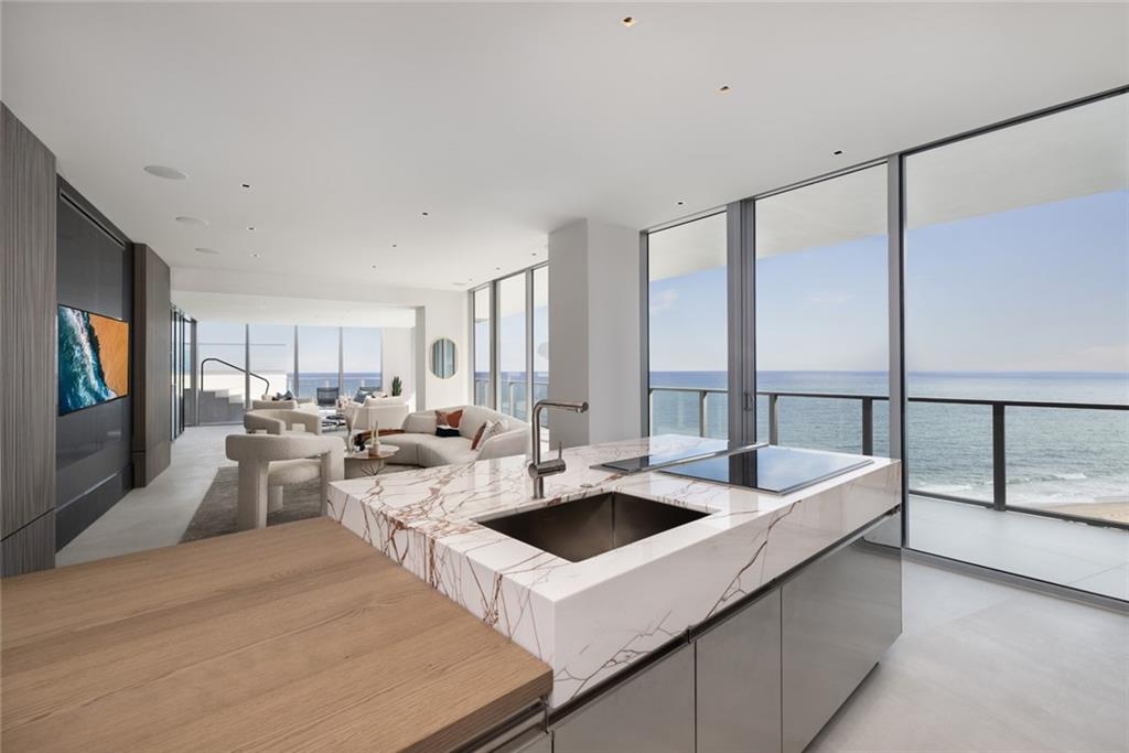 AUBERGE BEACH RESIDENCES - Residential