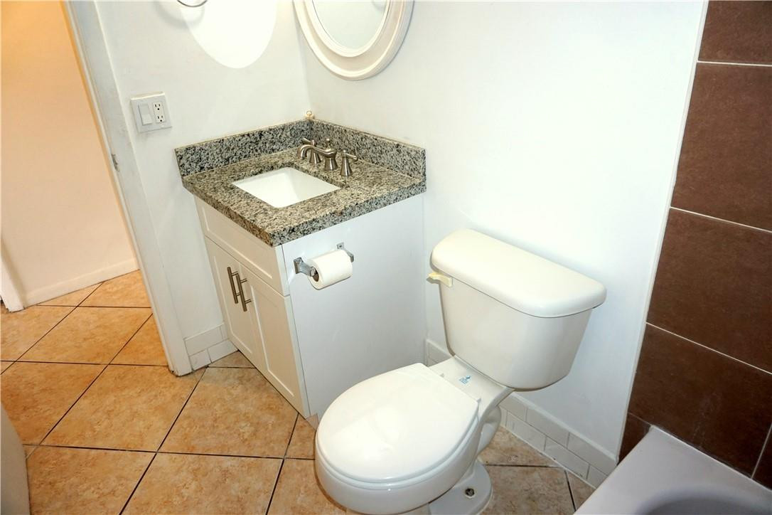 Courts at Oakland Park - Residential